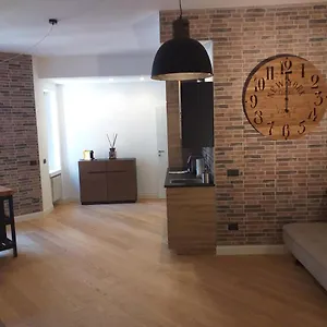 https://duomo-apartments-milano.italymilanhotels.net