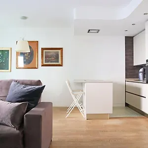 https://porta-romana-elegant-apartment.italymilanhotels.net
